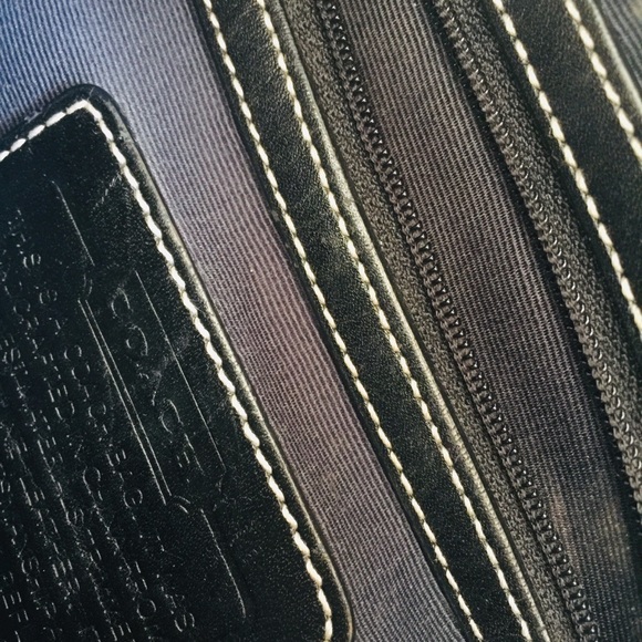 Coach - Picture 3 of 5